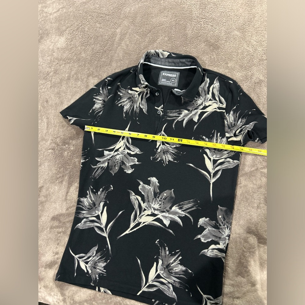 Men’s Medium Express Stretch Moisture Wicking Shirt in Floral